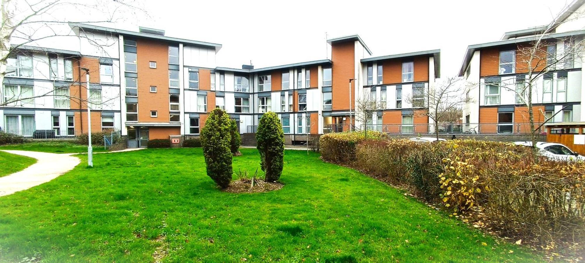 Ferienwohnung 2 Bed Crawley Apt - Near Gatwick Exterior foto